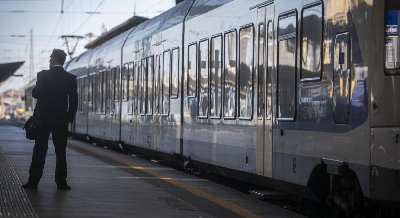 Hétfőn kezdődik a Keleti pályaudvar peronjainak átépítése, de a MÁV szerint nem lesz nagy káosz