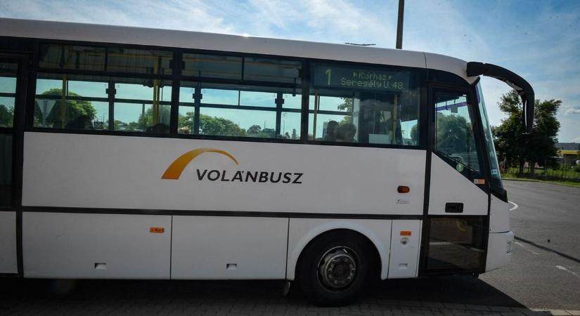 Kigyulladt egy busz kereke az M6-os autópályán, az utasok helytálltak