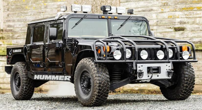 Ez a Hummer Tupac Shakuré volt – most eladó