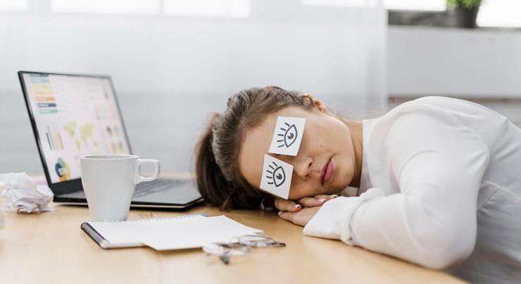 Miért vagyunk ennyire hullafáradtak – és mi köze ehhez a munkának?