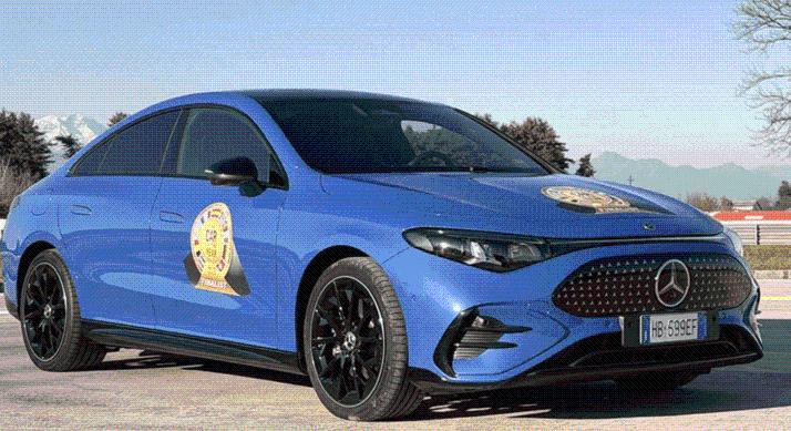 Elképesztő siker a Mercedesnél – 52 év után újra az Év Autója lett a márka