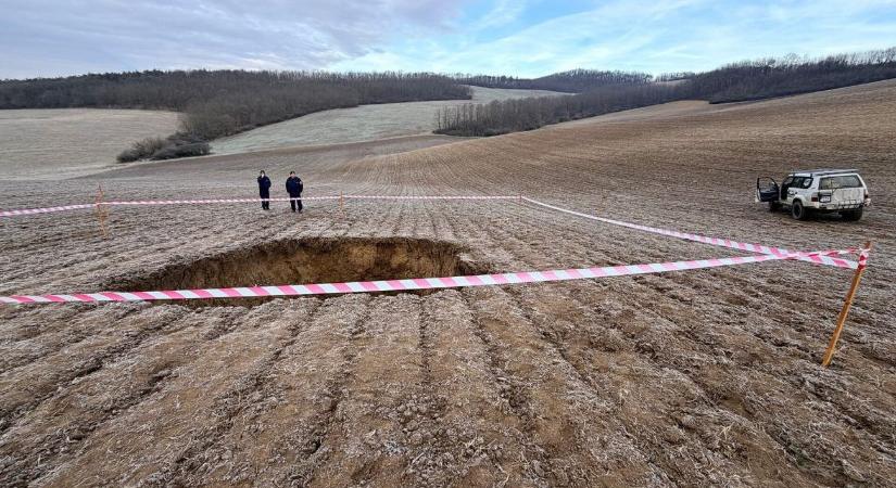 Hatalmas lyuk Nógrádban, a bányával lehet a gond