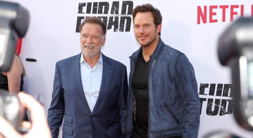 Gigantikus, egyedi és nagyon ünnepi – Arnold Schwarzenegger nem aprózta el idén a karácsonyi ajándékot