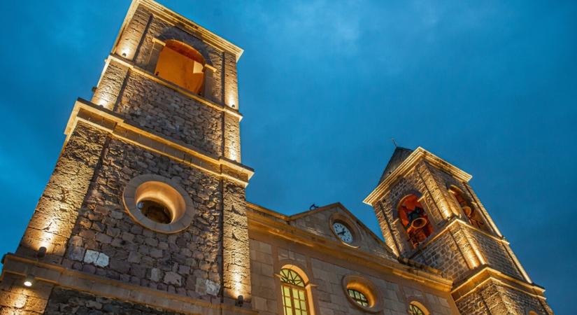 Ladányi István: A családi csomagról