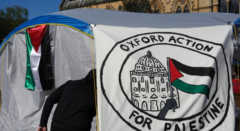 Európa vakon nézi: az Emírségek már félti gyerekeit a brit egyetemektől– radikalizmustól félti diákjait Abu-Dzabi