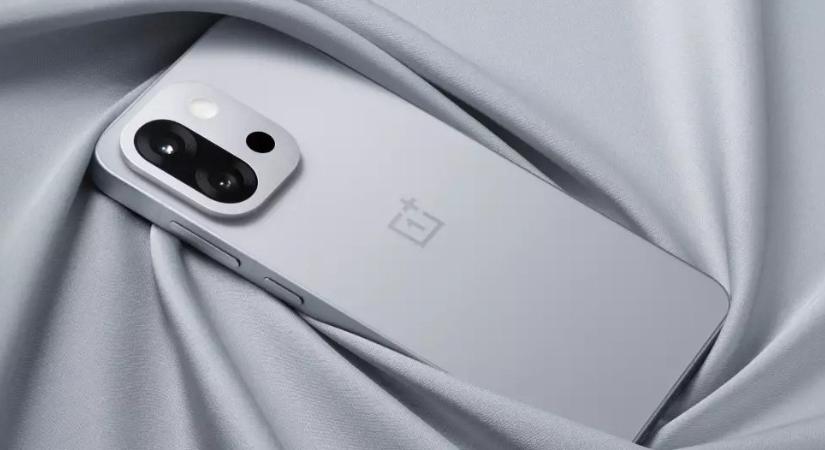 Áprilisban debütál a OnePlus 15T
