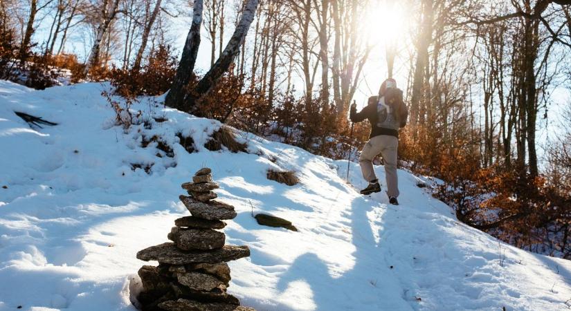 Veszélyes is lehet most a túrázás: a hegyimentők figyelmeztetnek, mire kell odafigyelned az extrém hidegben és a hóban
