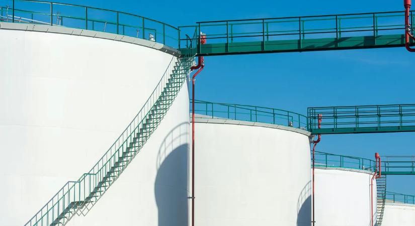 Több száz milliárd hordó kőolaj rejtőzik több országban is, de kevés közöttük a stabil állam