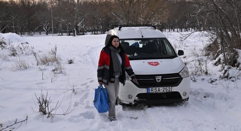 Cipő, kabát, takaró felajánlásokat vár a Magyar Máltai Szeretetszolgálat