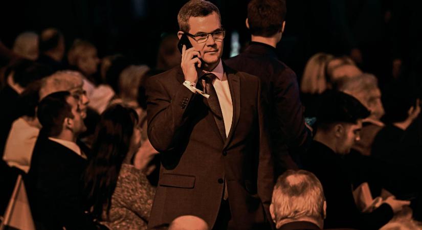 „Most őszintén: nem édesmindegy, mit válaszolok?” – Államtitkári feladatait megtartva indul a Fidesz képviselőjelöltjeként Takács Péter