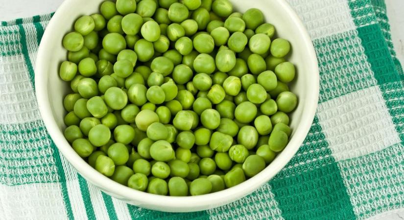 Zöldborsófőzelék, hatalmas csavarral – lesd el a magyar séf titkát!