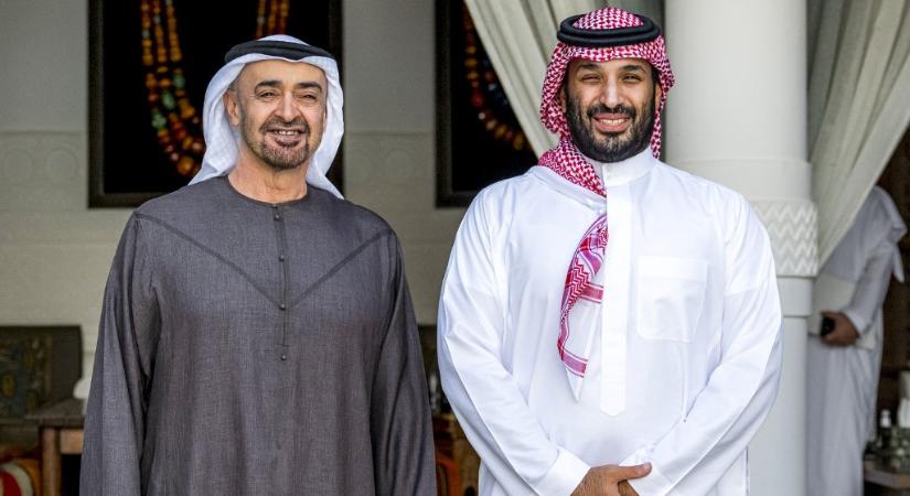 Közel-keleti hidegháborúval fenyeget a két rettentő gazdag olajmonarchia egyre nyíltabb rivalizálása