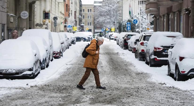 A hideg idő próbára teszi az országot — megszólalt az államtitkár