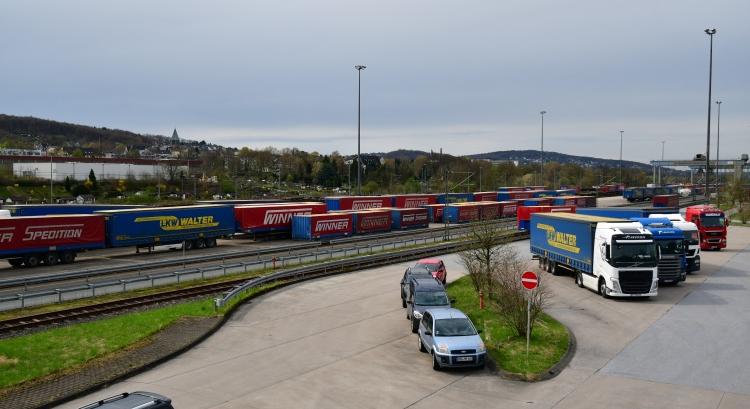 Közép-Európa meghatározó logisztikai központjává válhatunk