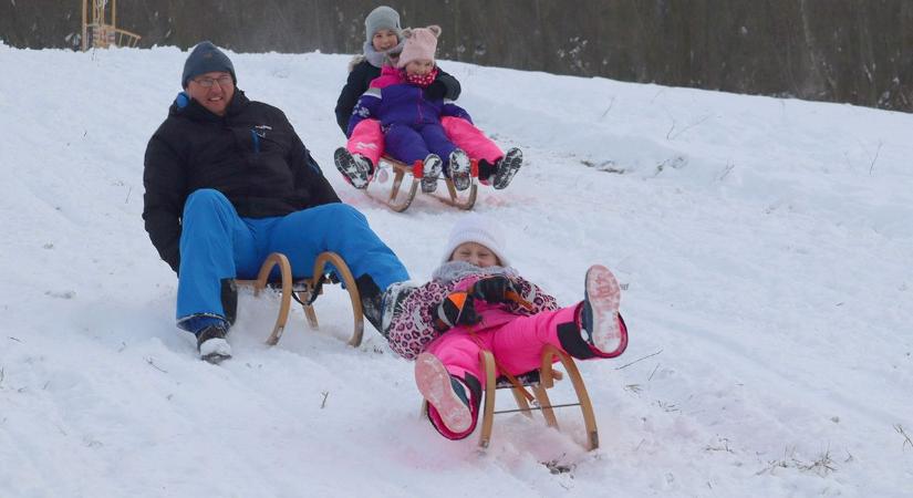 A felnőttekből is gyerek lehetett egy kis időre Závodon (képgalériával)
