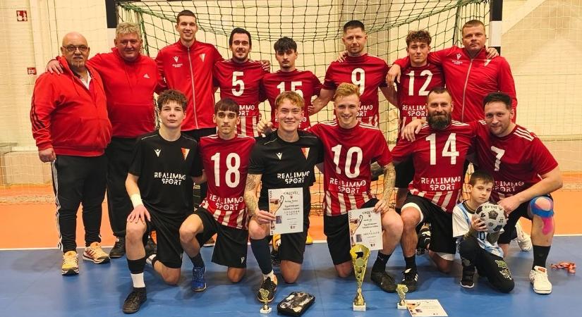 16 csapat, 1 cél: herédi elsőség, Tamás Mira elsőbbség