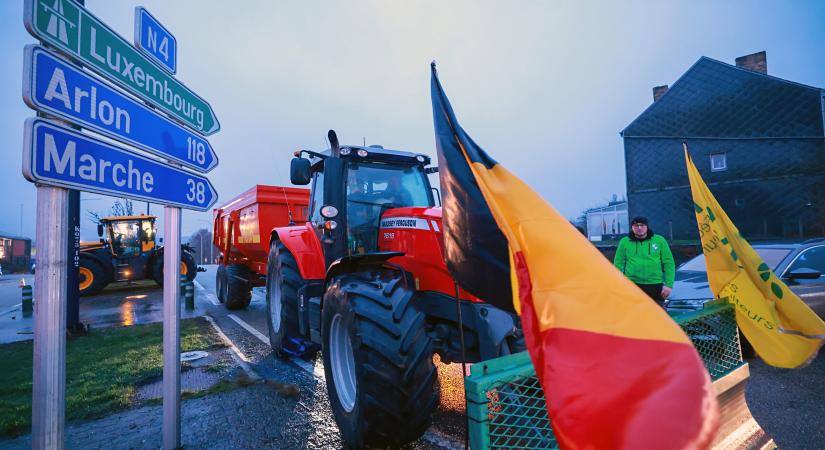 Autópályákat zártak le a tiltakozó gazdák Belgiumban