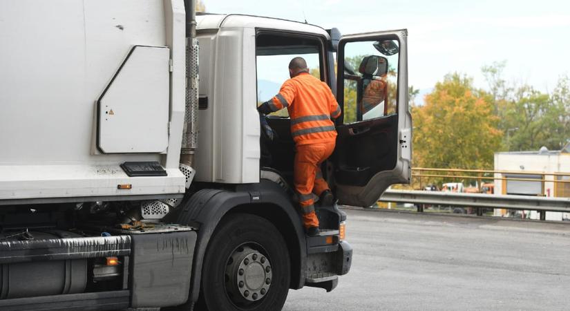 Hetek óta nem vitték el a szemetet Buda több részén - panaszolta a kerületi polgármester