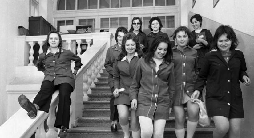 Lőgyakorlat, iskolaköpeny, úttörők: ilyen volt az iskolai élet a hetvenes-nyolcvanas években