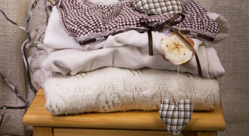 Felvarrod a gombot, megstoppolod a zoknit?