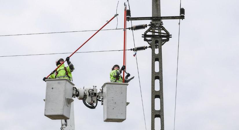 Vezetékszakadás okozott áramszünetet Kiskunhalason és Kisszálláson