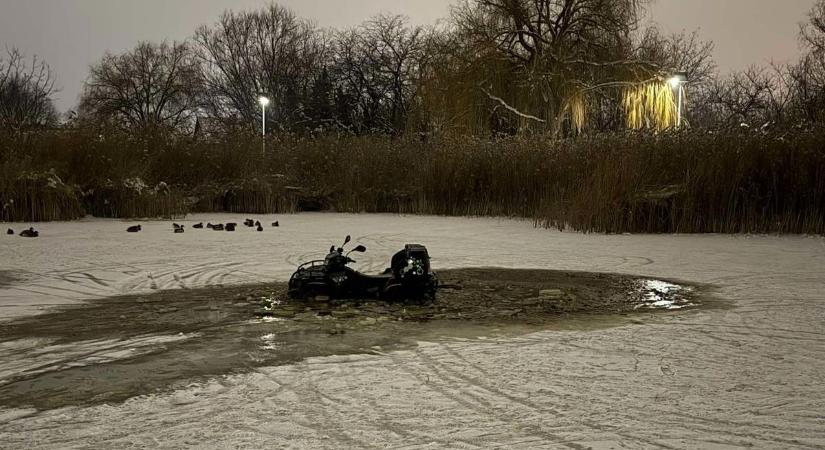 Ezt látnia kell: beszakadt egy quad alatt a helyi tó jege Monoron (FOTÓ)