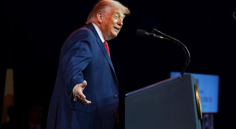 Donald Trump kemény üzenetet küldött Kubának