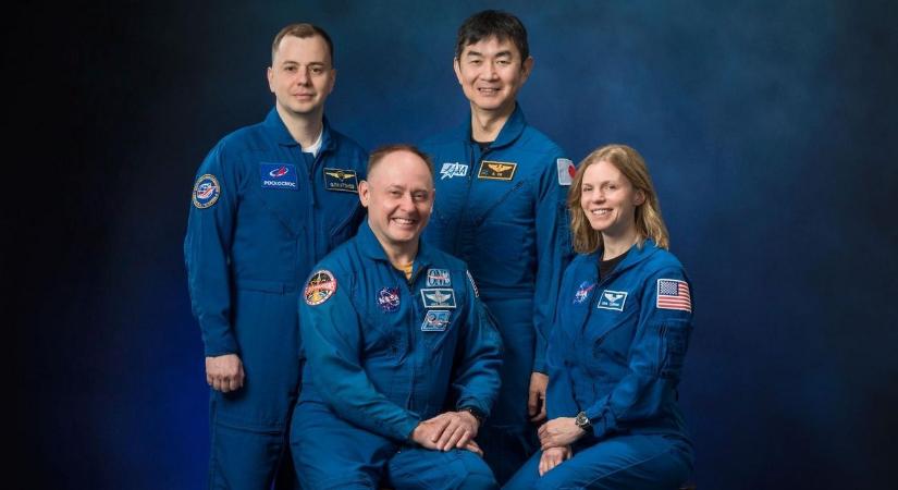 Egészségügyi vészhelyzet a NASA Crew-11 űrhajóján