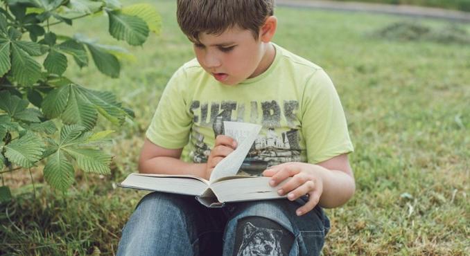 Sok iskolában már nem hiszik el, hogy a diákok végig tudnak olvasni egy regényt