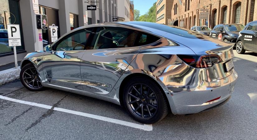 Az egyik szép, a másik véd is – így válassz fóliát az autódra