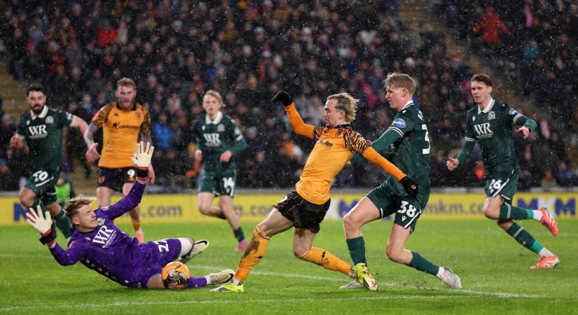 FA Kupa: Tóth Balázs remekelt, egy 11-est is védett, de ez is kevés volt; Styles gólja továbbjutást ért - videó