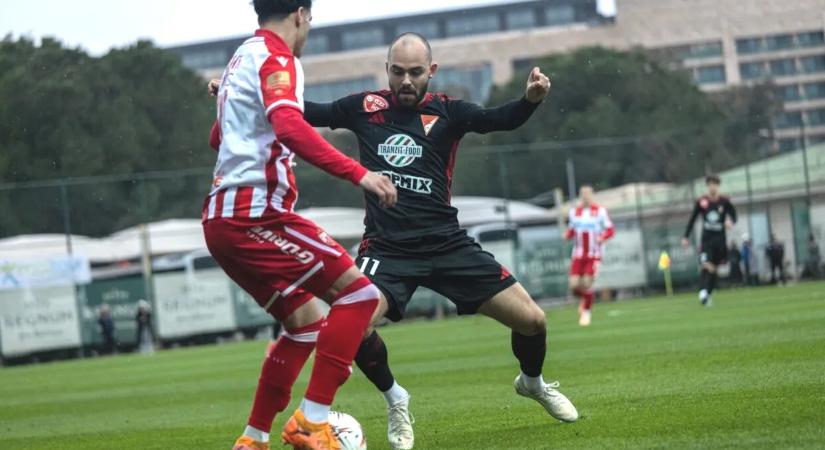 Felkészülés: a Paks és a DVSC is három gólt kapva szenvedett vereséget