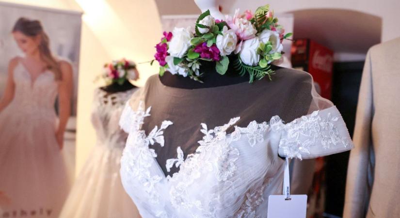 A nagy nap kulisszatitkai egy helyen – trendek, hagyományok, szerelmek