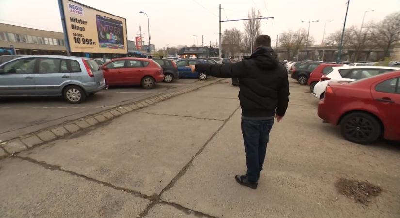 Leeresztett kerekek, mohás ablakok – ezek az autók foglalják a Mexikói úti parkolót