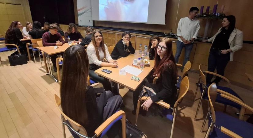 Eredményesen szerepeltek az egri diákok az országos honismereti versenyen