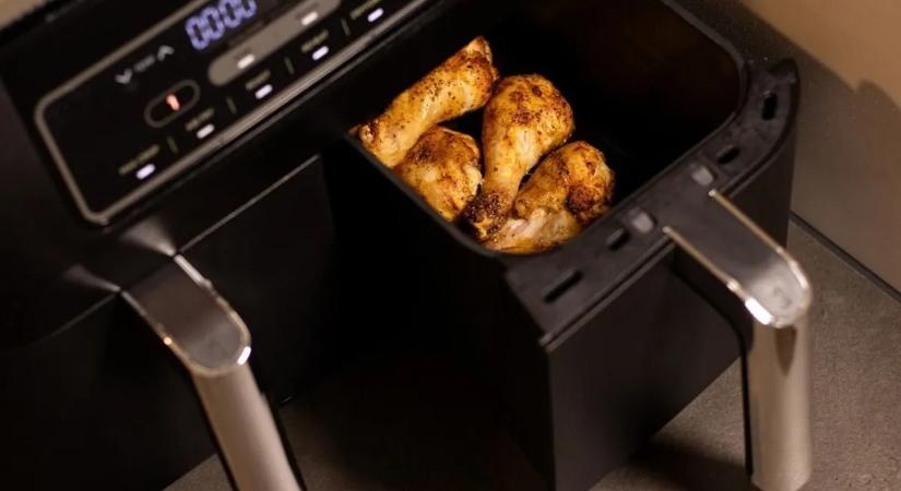Hogy süssünk csirkecombot air fryerben, hogy ne száradjon ki a hús?