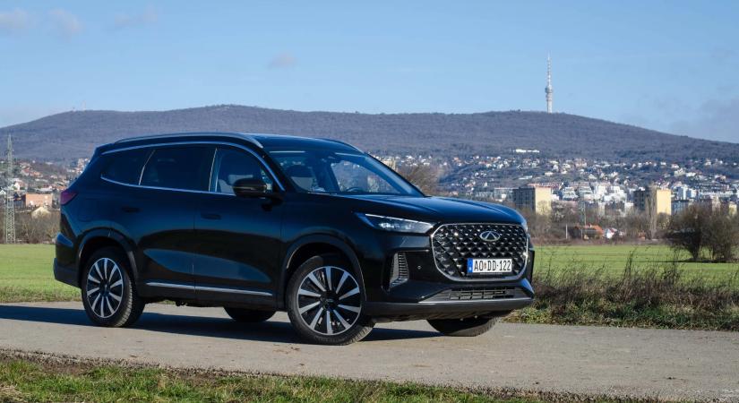 Chery Tiggo 8 teszt: ezért tudja Kína milliókkal olcsóbban adni!