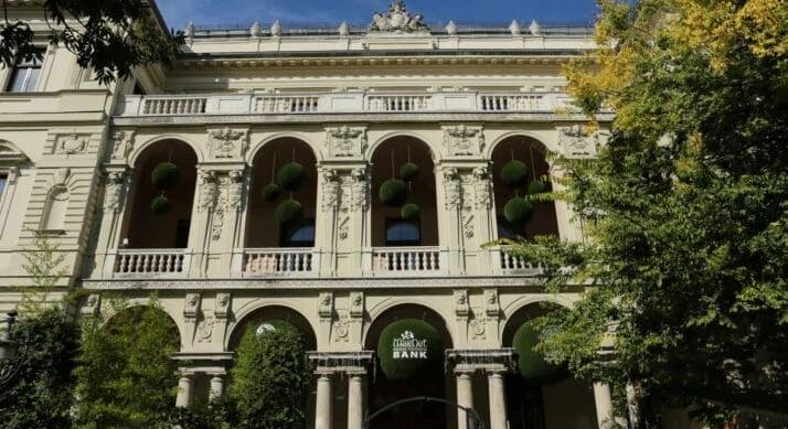 Melyik banknál jön változás? –Február végéig érvényesek a régi bankkártyák