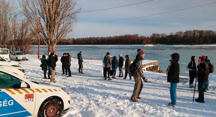 Éppen kezdődött volna a jeges buli, amikor betoppantak a zsaruk