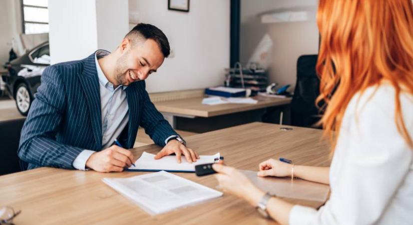 Sokan nem ismerik az autóvásárlás 8 napos szabályát