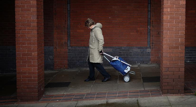 Kivételes időszak ez a nyugdíjasoknak: most tényleg jobban járnak a boltokban