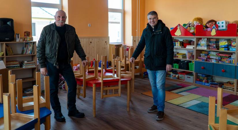Ágh Péter: közös ügyünk Csénye, ahol most az óvoda újul meg
