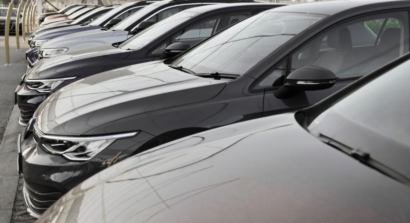 Kocsikavalkád: logó nélkül szinte egyformák?