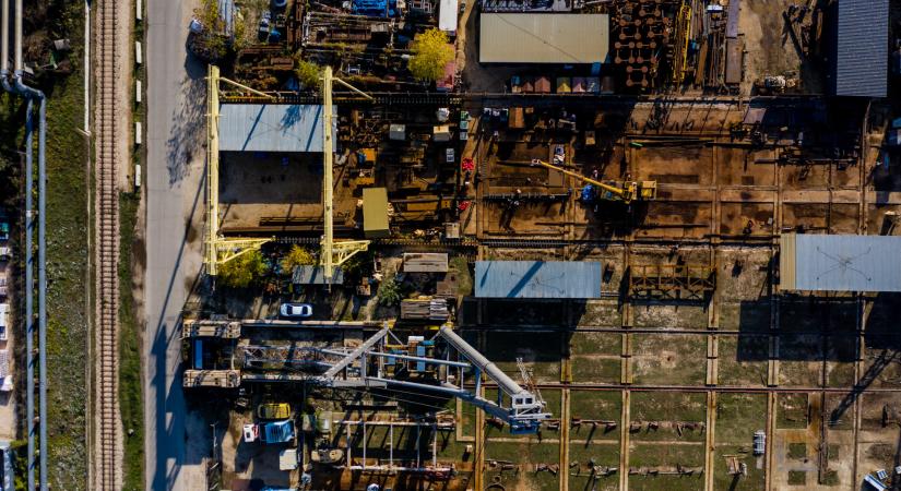 Gyászos ipari szám érkezett