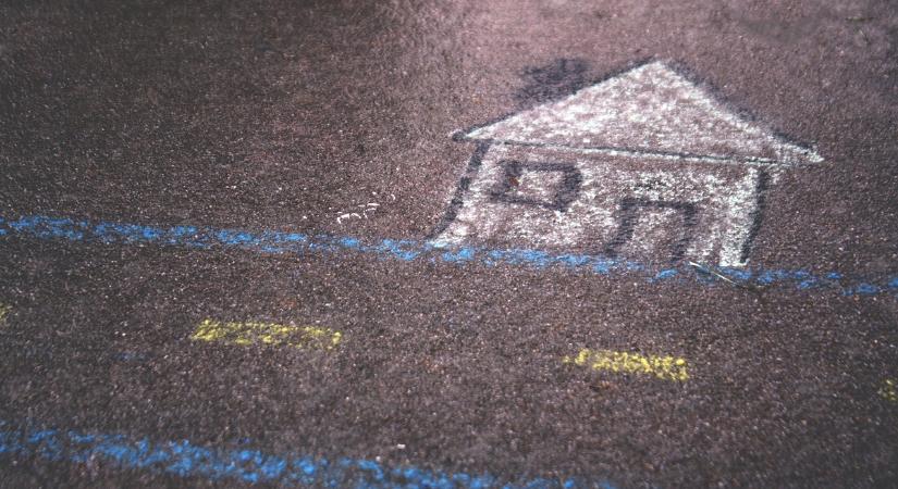 Az EU-ban átlagosan 5,5 százalékkal, Magyarországon 21,1 százalékkal drágultak a lakások 2025. harmadik negyedévében