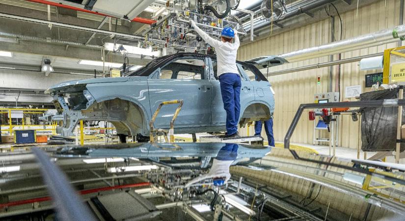 Erősen visszaesett az ipari termelés novemberben