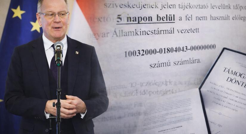 Navracsics minisztériuma hallgat, hogy a falvaktól 3 éve visszakért uniós pénzekről miért nincs feldolgozott adat