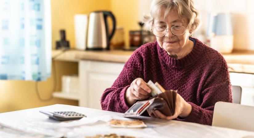 Megváltozhat a nyugdíjak kifizetése: több mint egymillió időst érint
