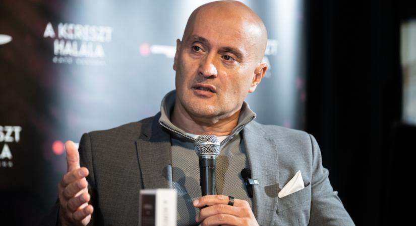 Tarjányi Péter szerint megpróbálják elhallgattatni, Facebook-oldalán kért segítséget