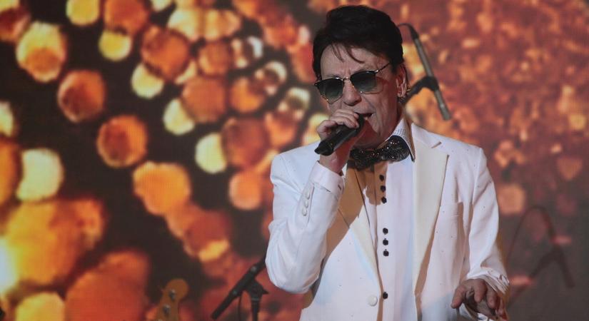 Tüdőgyulladással került kórházba Fenyő Miklós